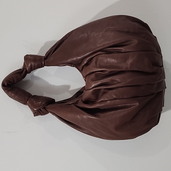 Officine Creative Leather Knot Bag - Picture 3 of 14